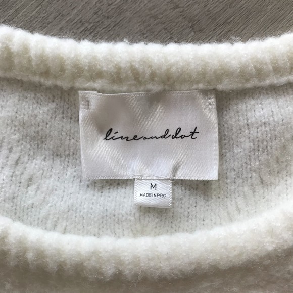 Line & Dot Anthropologie Leah Pom Pom Poofy Sleeve Sweater Cable Knit accent Med - Picture 3 of 8